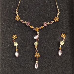 ❤️ New in box Lia Sophia set